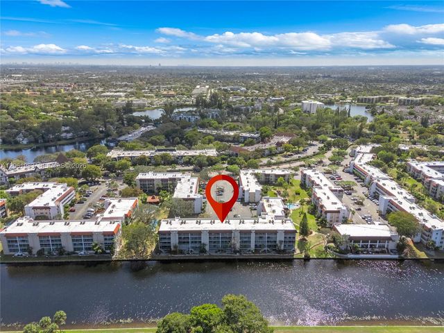 3551 Inverrary Drive 208, Lauderhill, FL 33319