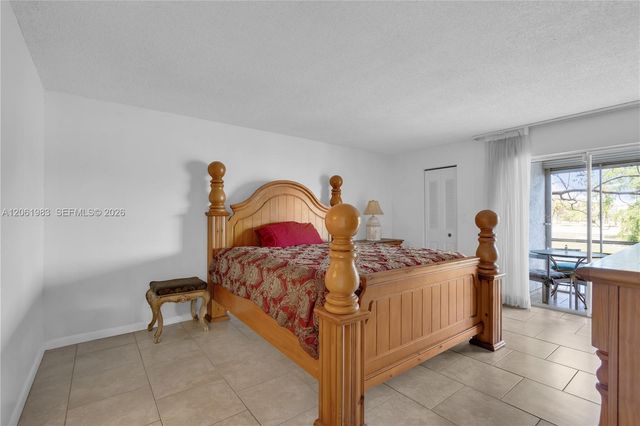 3551 Inverrary Drive 208, Lauderhill, FL 33319