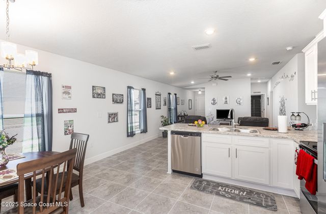 1029 Canfield Circle SE, Palm Bay, FL 32909