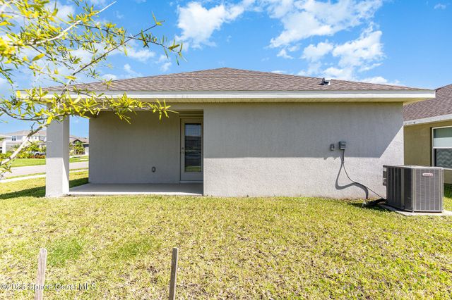 1029 Canfield Circle SE, Palm Bay, FL 32909