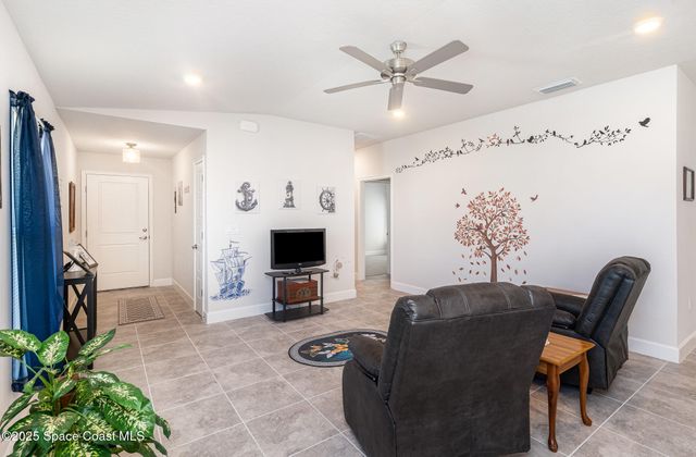 1029 Canfield Circle SE, Palm Bay, FL 32909