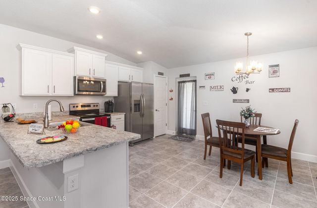 1029 Canfield Circle SE, Palm Bay, FL 32909