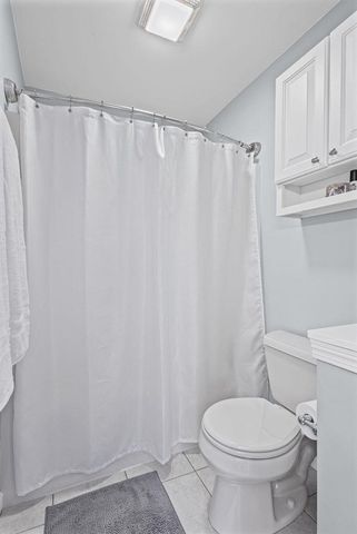 N1510 S Geneva AVENUE, Lake Geneva, WI 53147