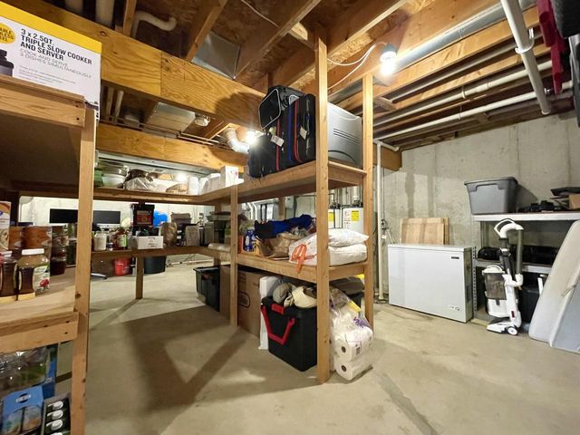 N1510 S Geneva AVENUE, Lake Geneva, WI 53147