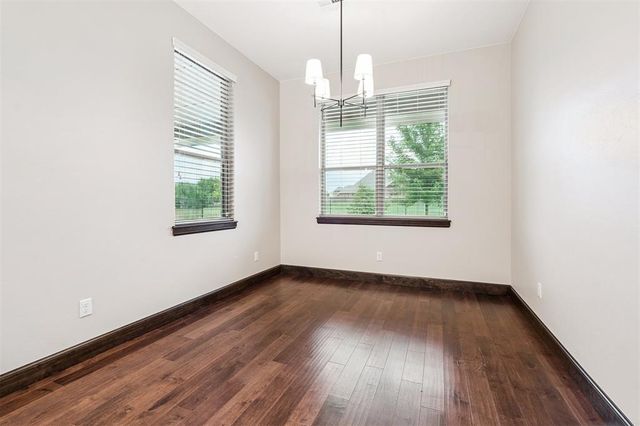 4900 Pont Neuf Road, Edmond, OK 73034