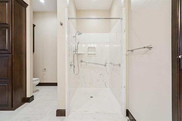 4900 Pont Neuf Road, Edmond, OK 73034