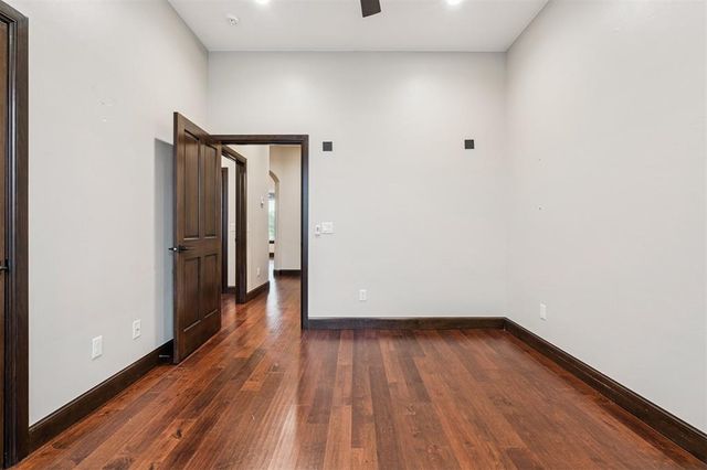 4900 Pont Neuf Road, Edmond, OK 73034