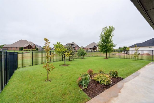 4900 Pont Neuf Road, Edmond, OK 73034