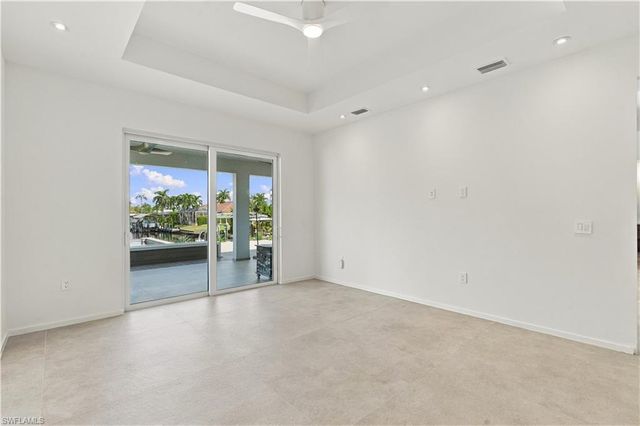 1933 Cornwallis PKWY, Cape Coral, FL 33904