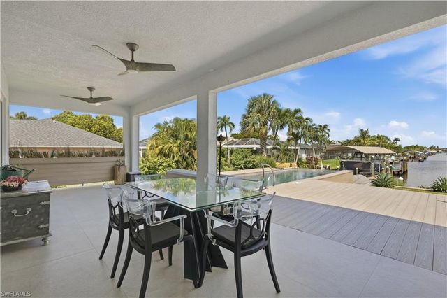 1933 Cornwallis PKWY, Cape Coral, FL 33904