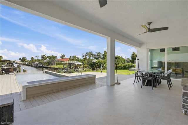 1933 Cornwallis PKWY, Cape Coral, FL 33904