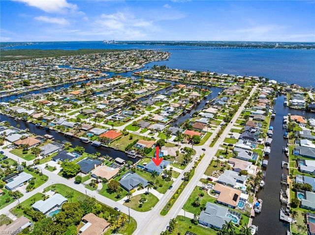 1933 Cornwallis PKWY, Cape Coral, FL 33904
