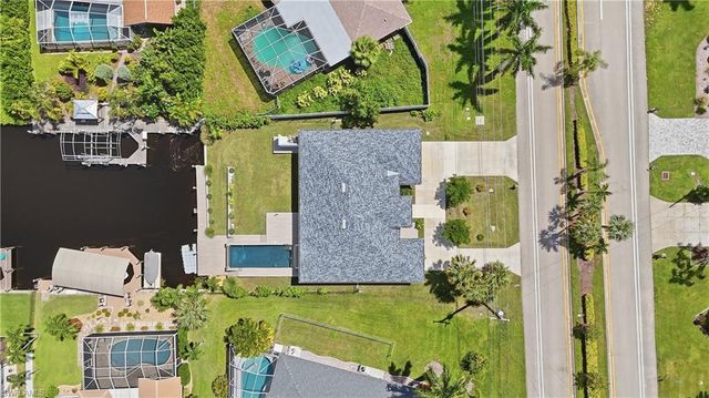 1933 Cornwallis PKWY, Cape Coral, FL 33904
