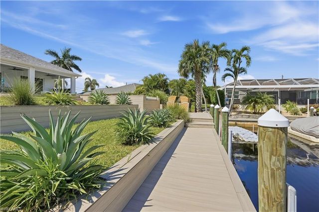 1933 Cornwallis PKWY, Cape Coral, FL 33904