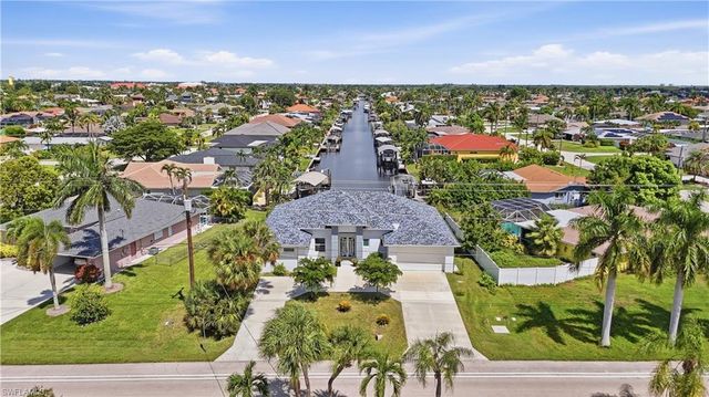 1933 Cornwallis PKWY, Cape Coral, FL 33904