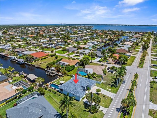 1933 Cornwallis PKWY, Cape Coral, FL 33904