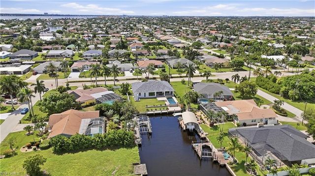 1933 Cornwallis PKWY, Cape Coral, FL 33904
