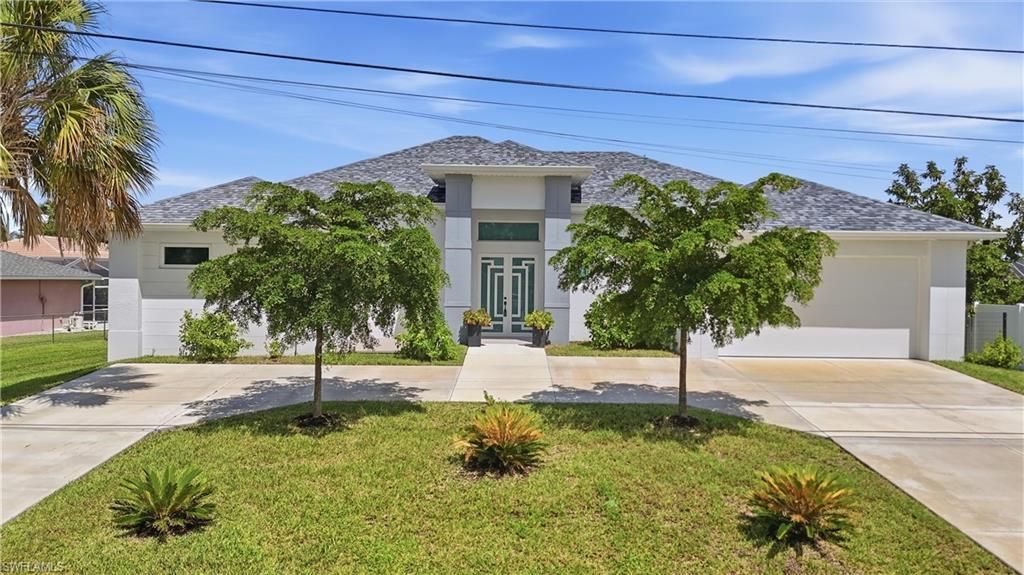 1933 Cornwallis PKWY, Cape Coral, FL 33904