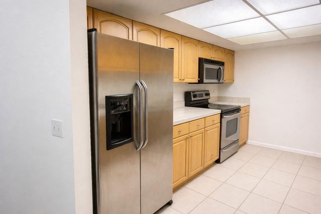 1294 White Pine Drive 1294, Wellington, FL 33414