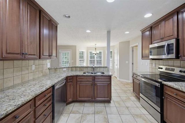 25 Richmond Trail, Oxford, GA 30054