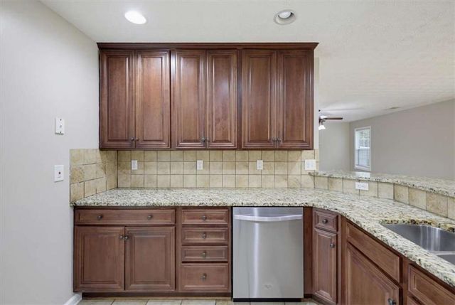 25 Richmond Trail, Oxford, GA 30054