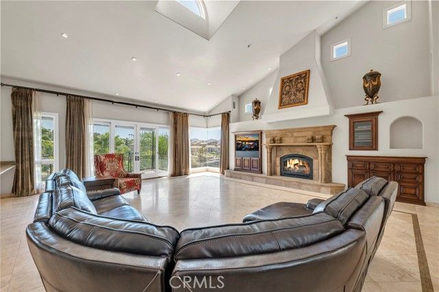 22166 W San Joaquin Drive, Canyon Lake, CA 92587