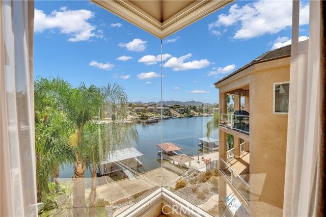 22166 W San Joaquin Drive, Canyon Lake, CA 92587