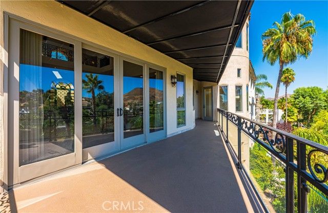 22166 W San Joaquin Drive, Canyon Lake, CA 92587