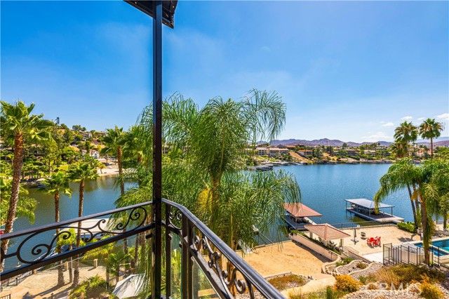 22166 W San Joaquin Drive, Canyon Lake, CA 92587