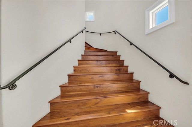 22166 W San Joaquin Drive, Canyon Lake, CA 92587