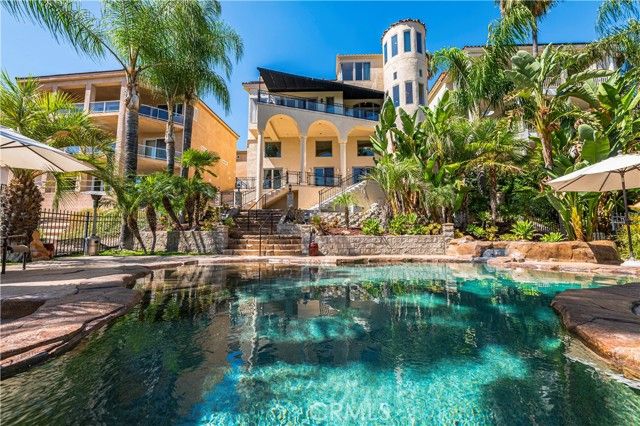 22166 W San Joaquin Drive, Canyon Lake, CA 92587