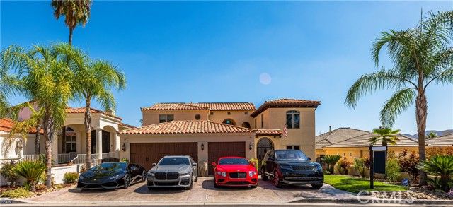 22166 W San Joaquin Drive, Canyon Lake, CA 92587