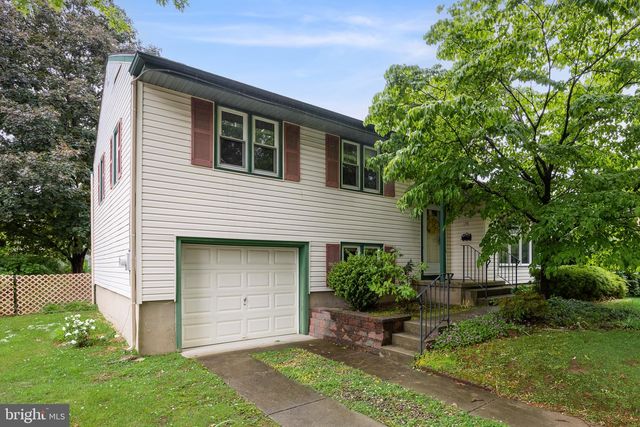 136 RIDGE CIR, Cherry Hill, NJ 08002