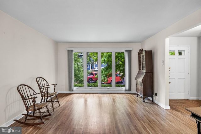 136 RIDGE CIR, Cherry Hill, NJ 08002