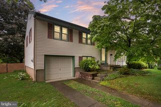 136 RIDGE CIR, Cherry Hill, NJ 08002