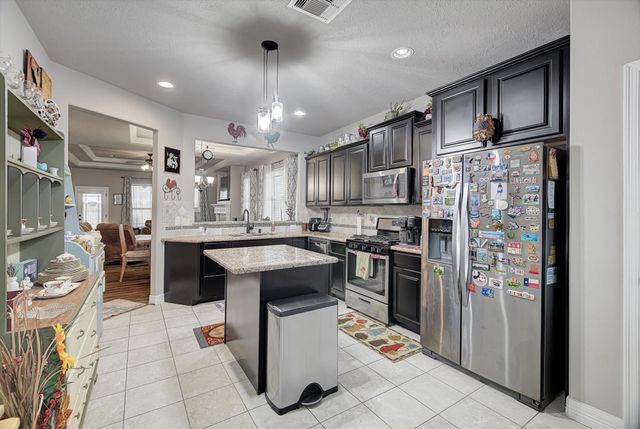 11918 Mulberry Drive, Mont Belvieu, TX 77535