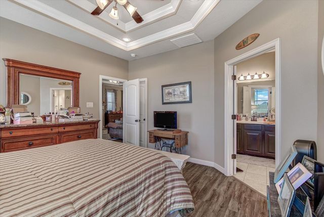 11918 Mulberry Drive, Mont Belvieu, TX 77535