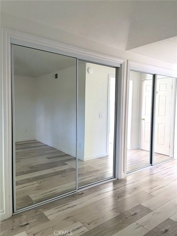 14 Rainbow Lk 3, Irvine, CA 92614