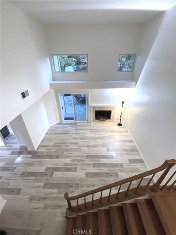 14 Rainbow Lk 3, Irvine, CA 92614