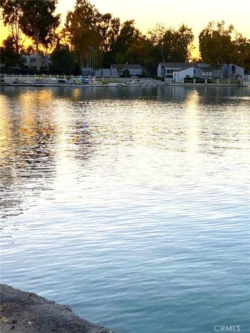 14 Rainbow Lk 3, Irvine, CA 92614