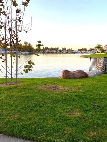 14 Rainbow Lk 3, Irvine, CA 92614