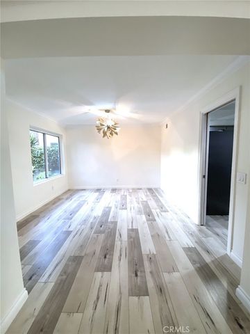 14 Rainbow Lk 3, Irvine, CA 92614