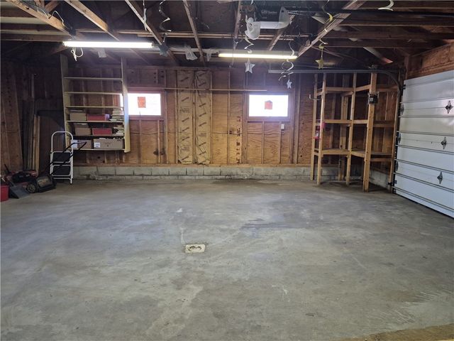 352 Third St, Smithton, PA 15479