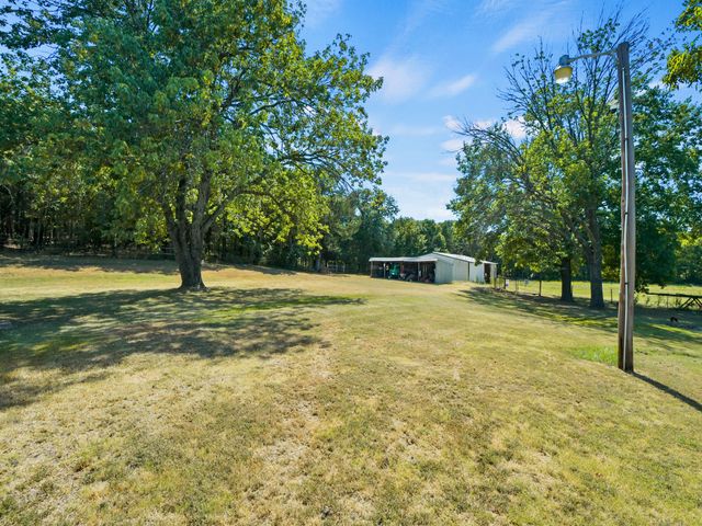 2045 County Road 113, Whitesboro, TX 76273