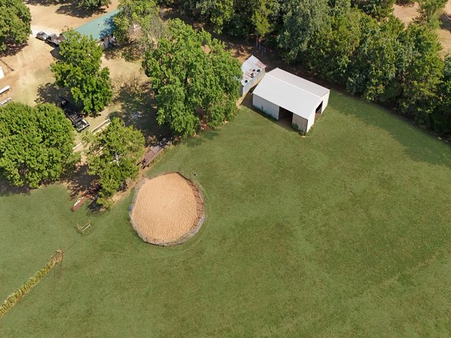 2045 County Road 113, Whitesboro, TX 76273