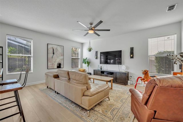 2329 NATOMA BLVD, Mount Dora, FL 32757