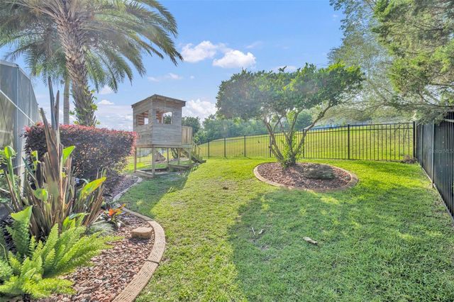 2329 NATOMA BLVD, Mount Dora, FL 32757
