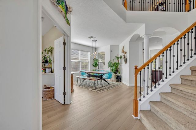 2329 NATOMA BLVD, Mount Dora, FL 32757