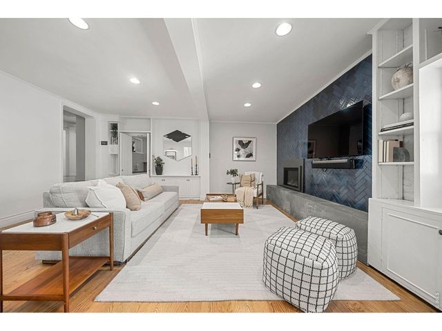 4949 E 6th Ave Pkwy, Denver, CO 80220