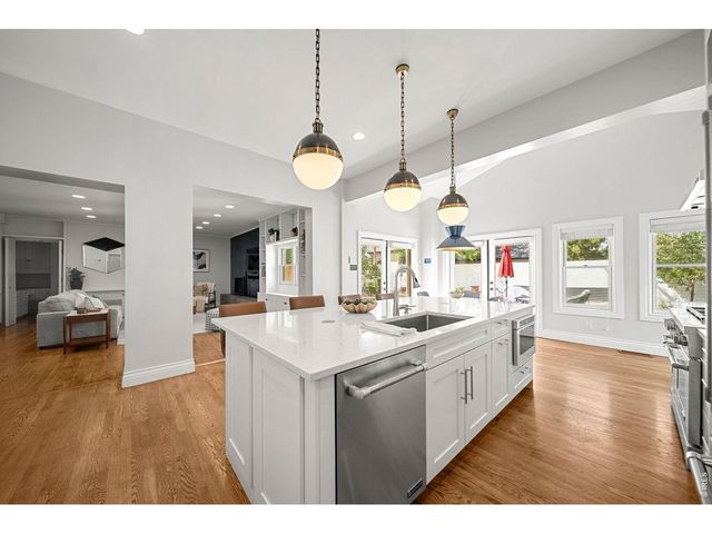 4949 E 6th Ave Pkwy, Denver, CO 80220